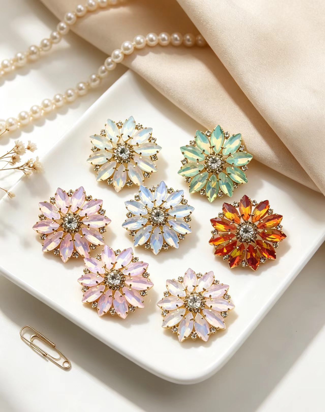 Mixed Color Flower Marquise Re - Sew On Rhinestone 评论和价格